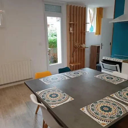 La Petite Maison Du Bonheur 아파트